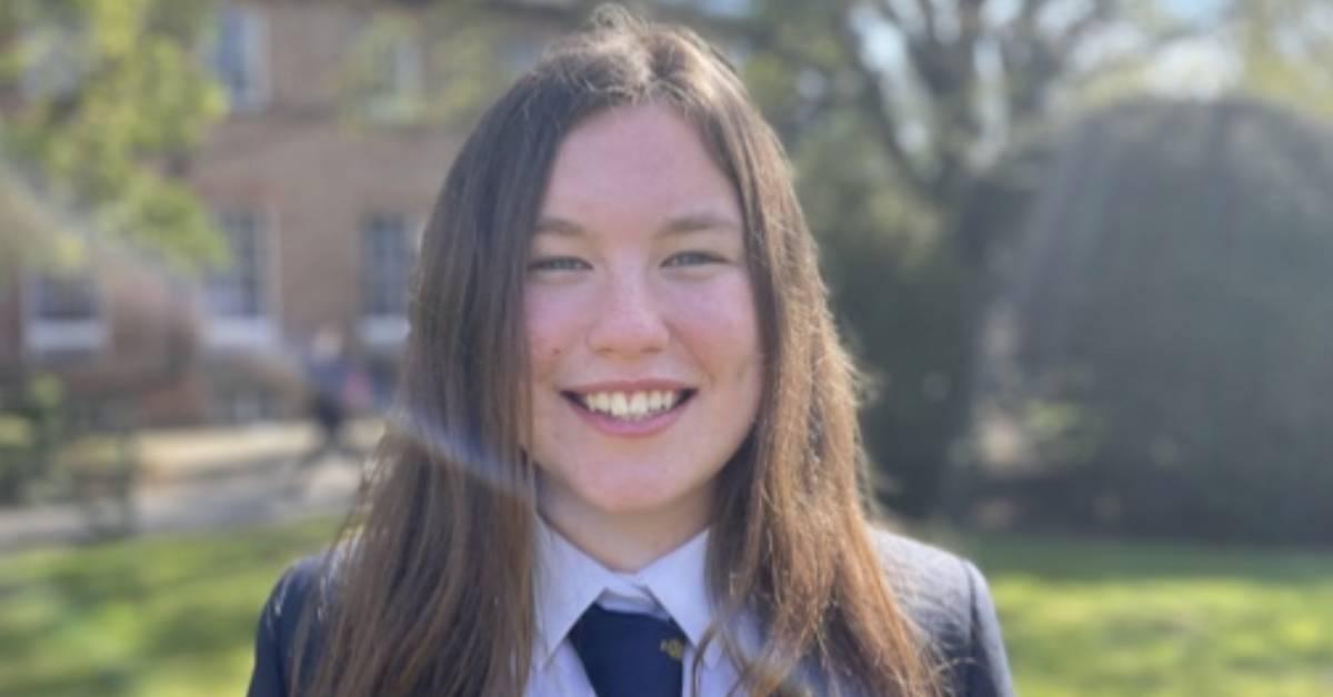 ripon-20th-may-2021-rgs-skydiving-student-robyn