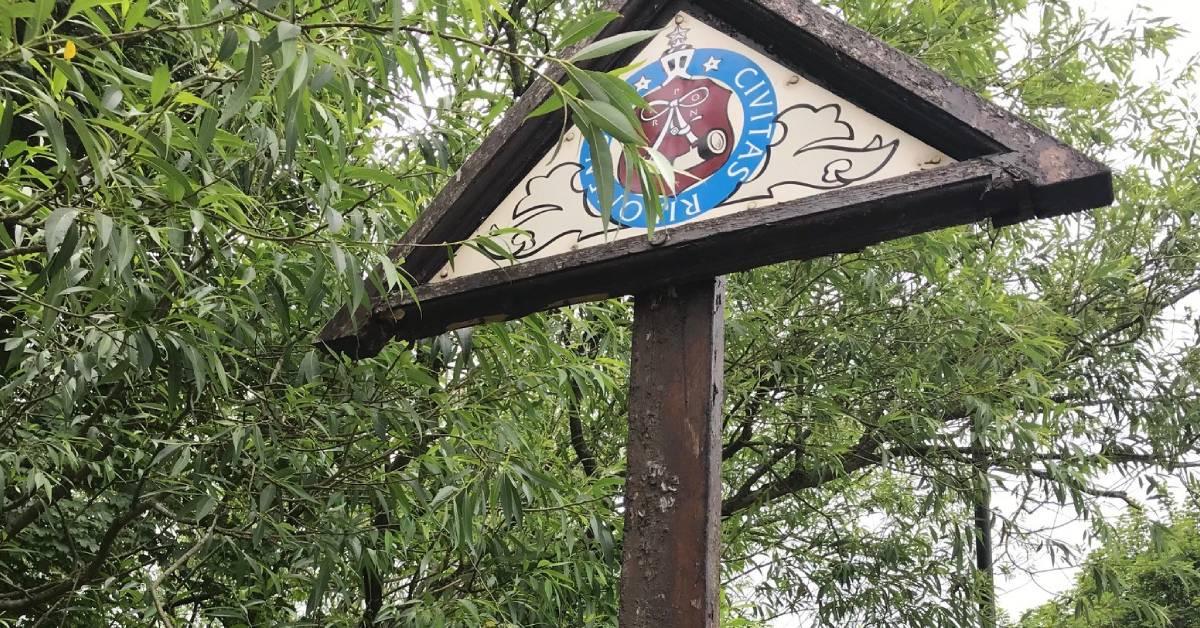 ripon-12th-july-2021-vandalised-place-name-sign
