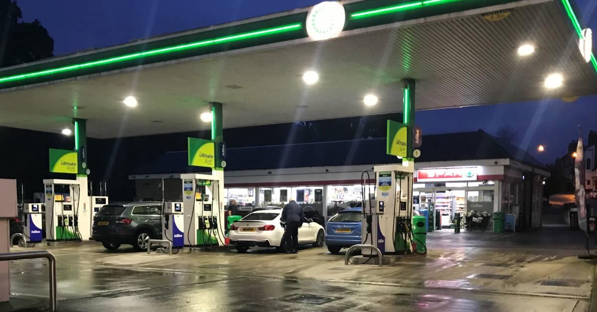 ripon-27th-sept-2021-bp-petrol-station-north-street