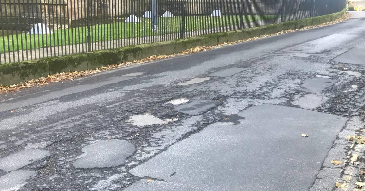 ripon-3rd-nov-2021-potholed-minster-road