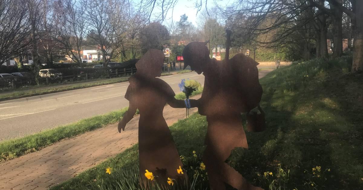 ripon-14th-march-2022-silhouette-of-soldier-and-his-sweetheart