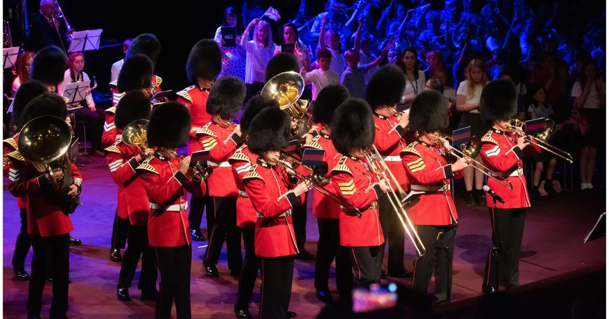 schools-music-service-jubileeconcertatharrogateconfcentrewithgrenadierguards-2022-1