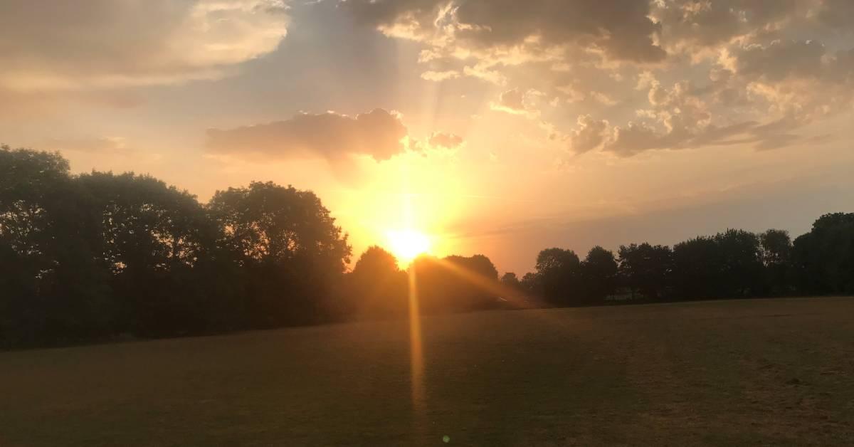 ripon-19th-july-2022-dawn-at-hell-wath