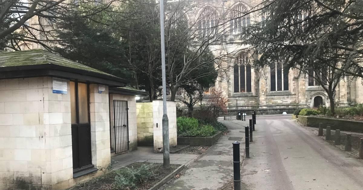 Toilet block on Minster Gardens