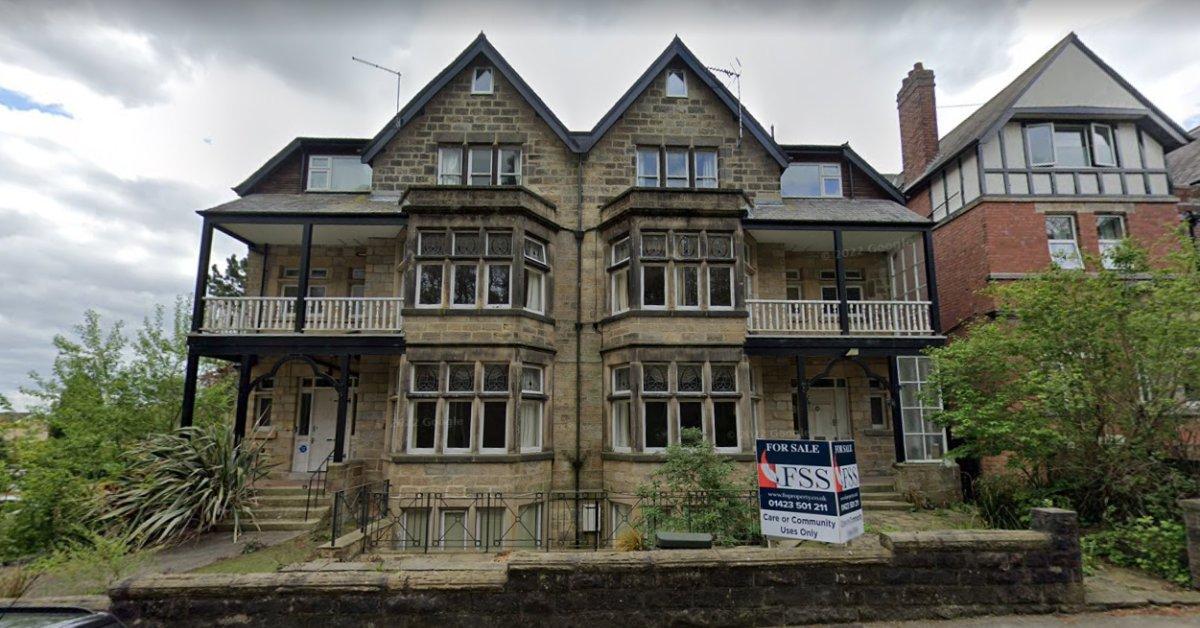 the-pines-harlow-moor-drive