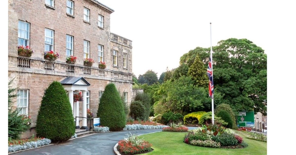 charlotte-gale-knaresborough-house-web-uncropped-2