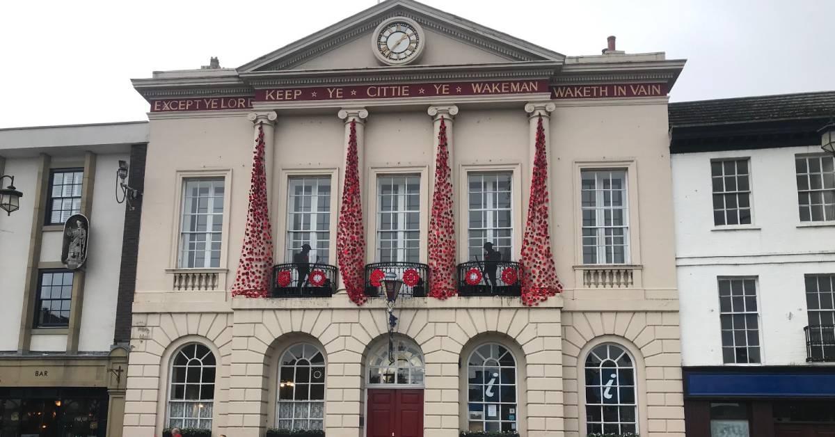 ripon-16th-oct-2023-poppy-display-at-town-hall