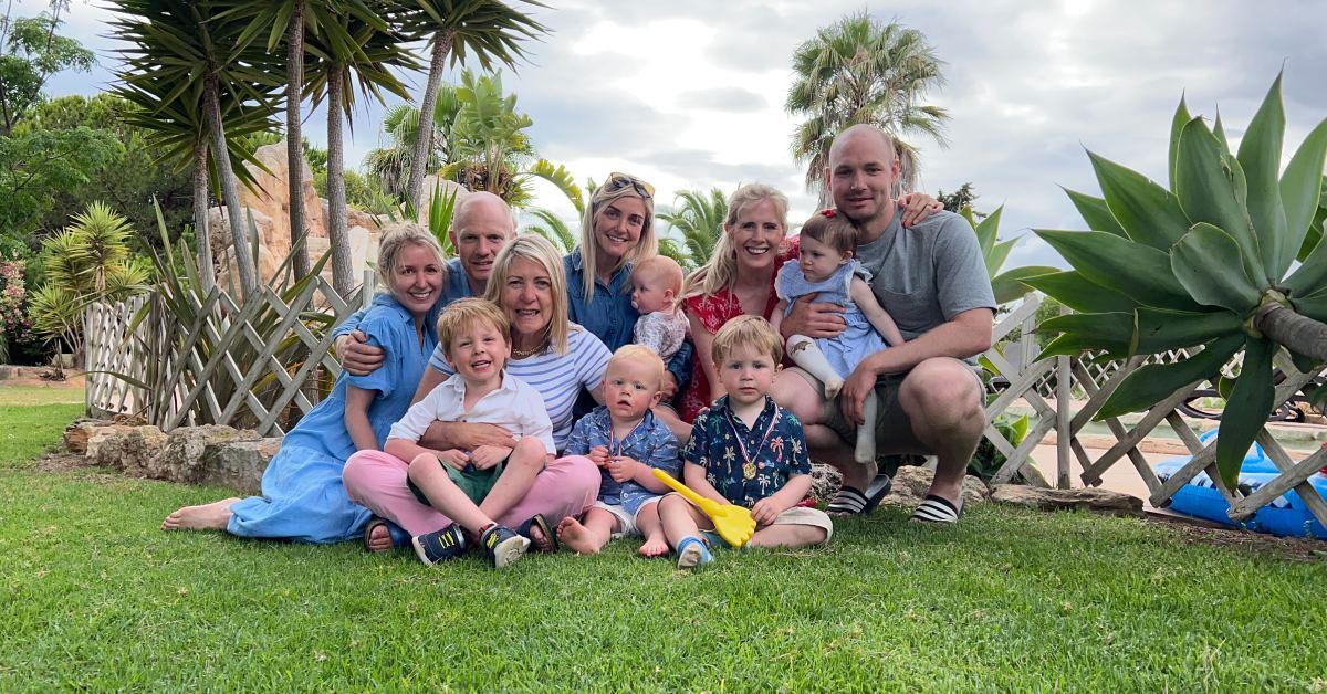 christine-with-children-and-grandchildren