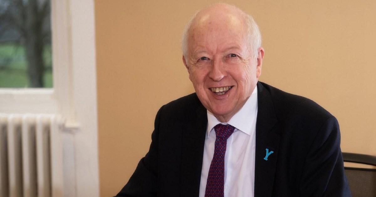 cllr-carl-les-portrait-1-1-2