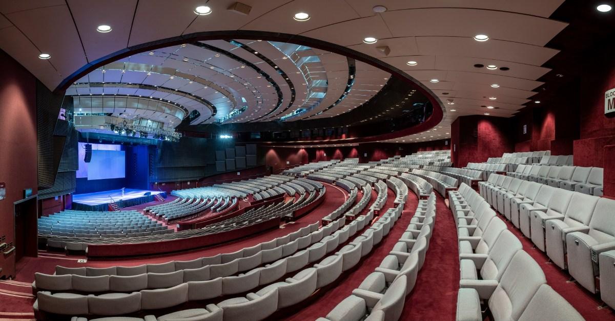 harrogate-convention-centre-main-auditorium-1-2