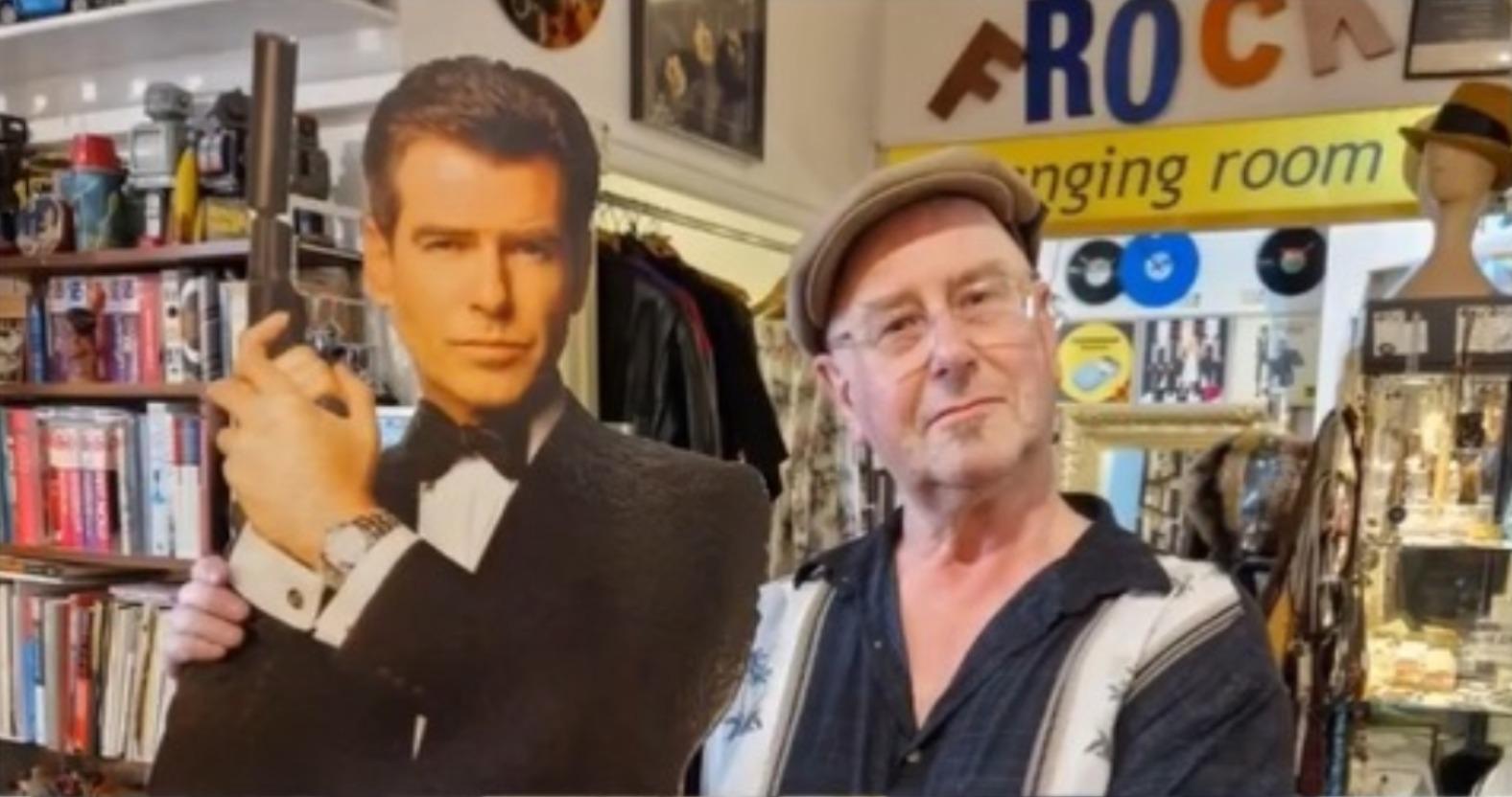 spacevintage-steveelvidge-brosnan