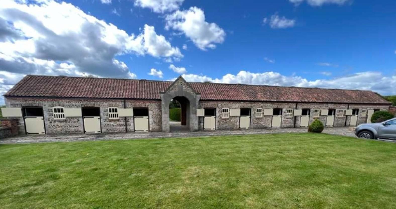 copgrove-hall-farm-stud-stables