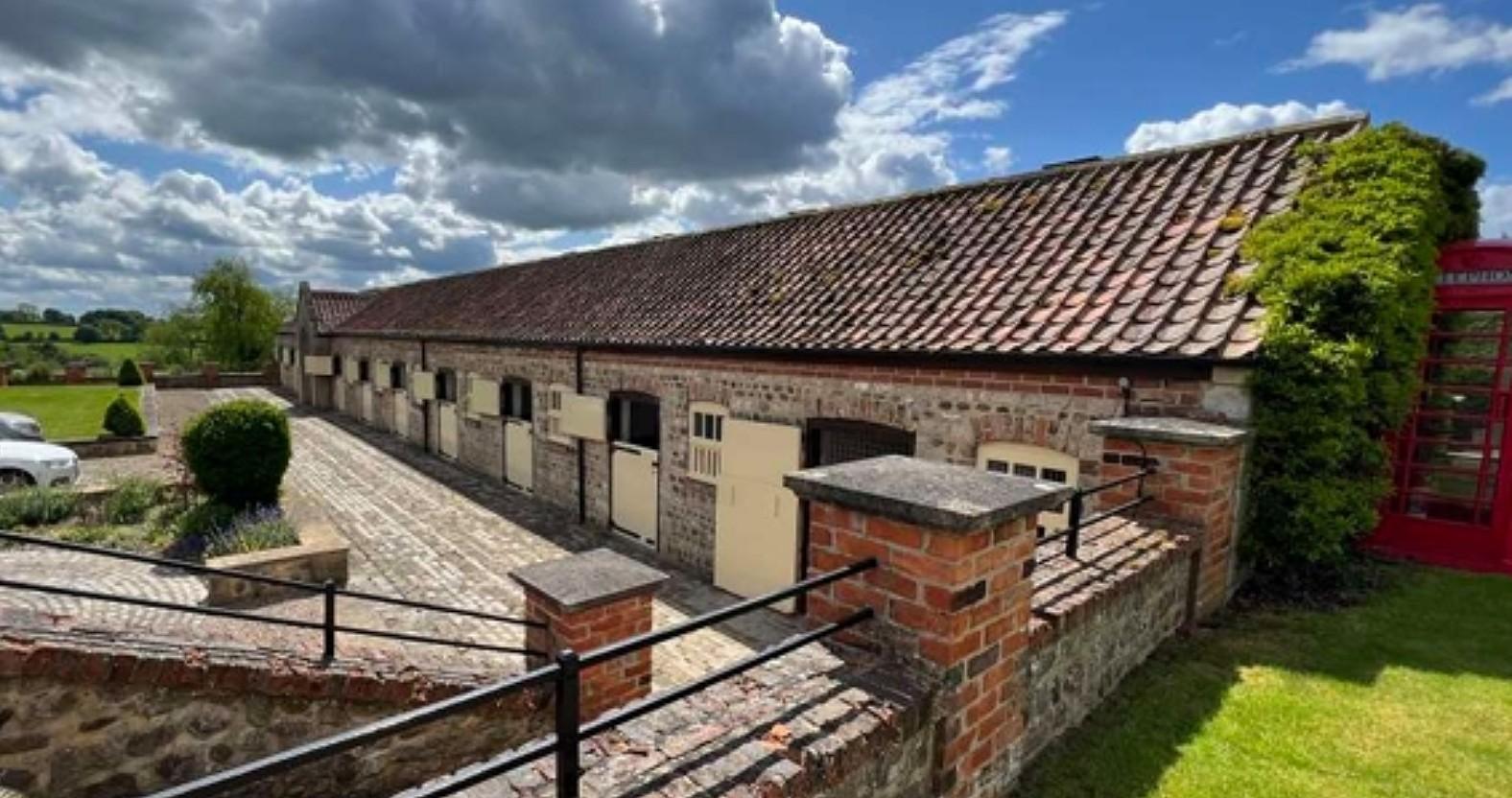 copgrove-hall-farm-and-stud-stable-block-a