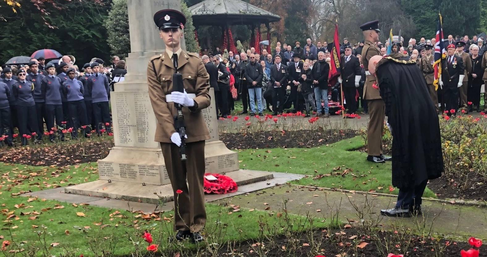 ripon-10th-nov-2024-mayor-lays-first-wreath-at-remembrance-service