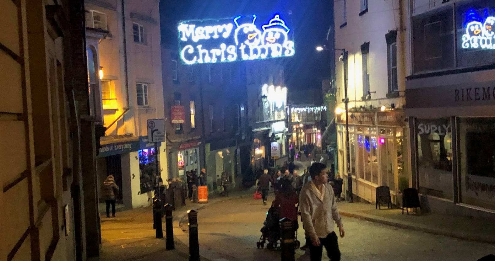 ripon-17th-nov-lights-on-kirkgate