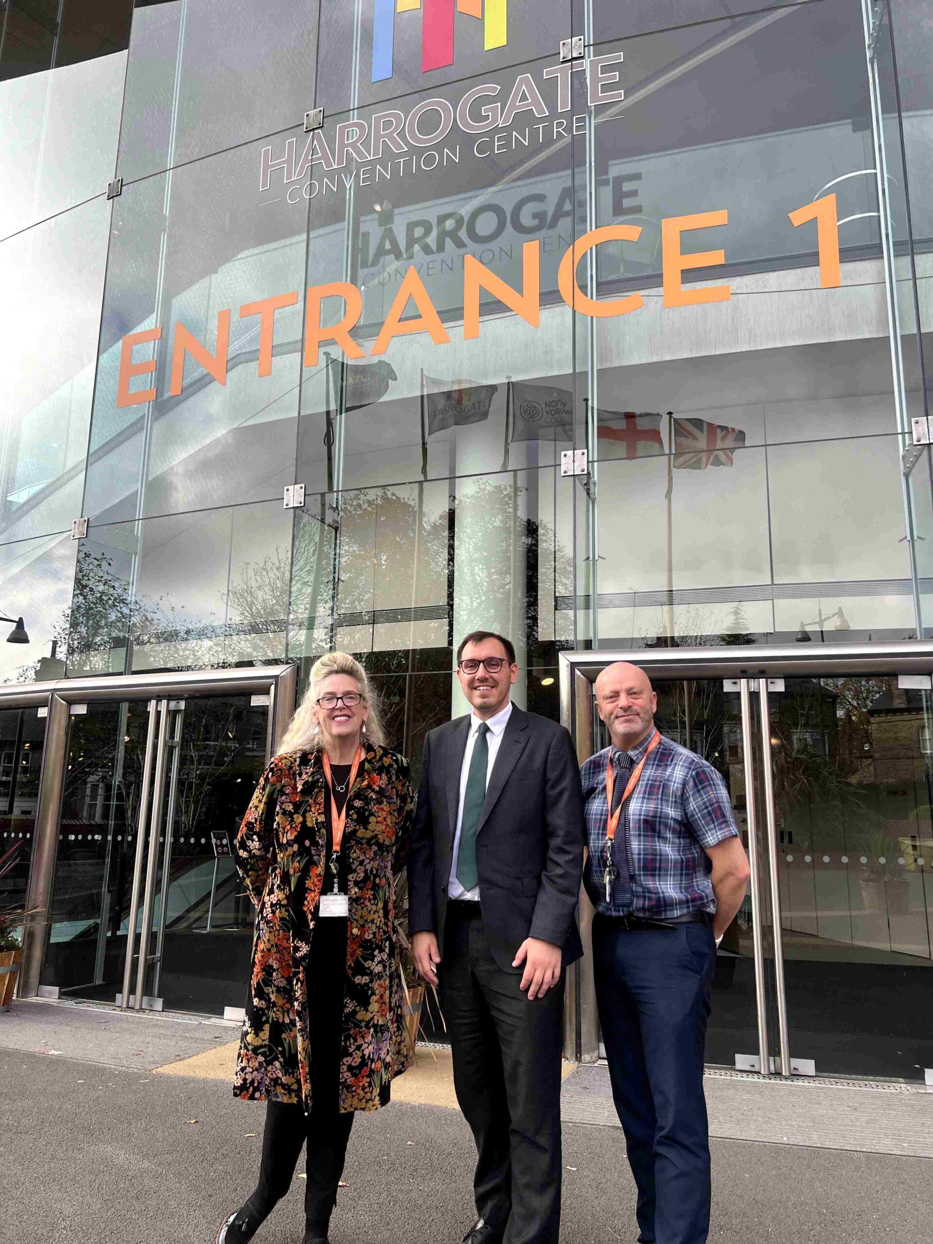 tom-at-convention-centre4