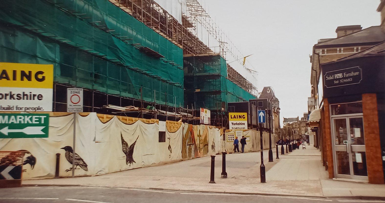 victoriacentre-1992construction-cambsthoardings