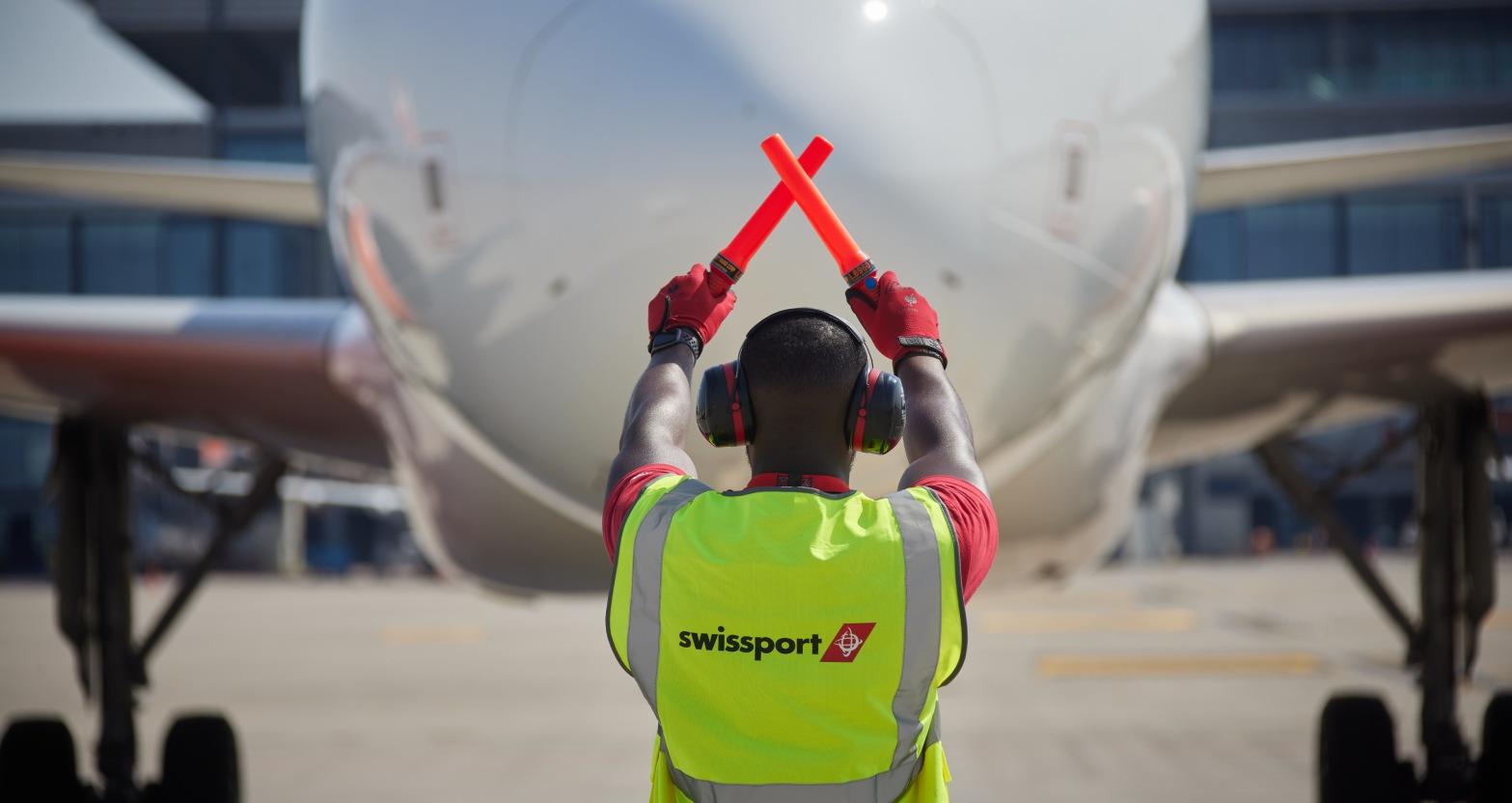 a-swissport-ramp-handler-image_-swissport