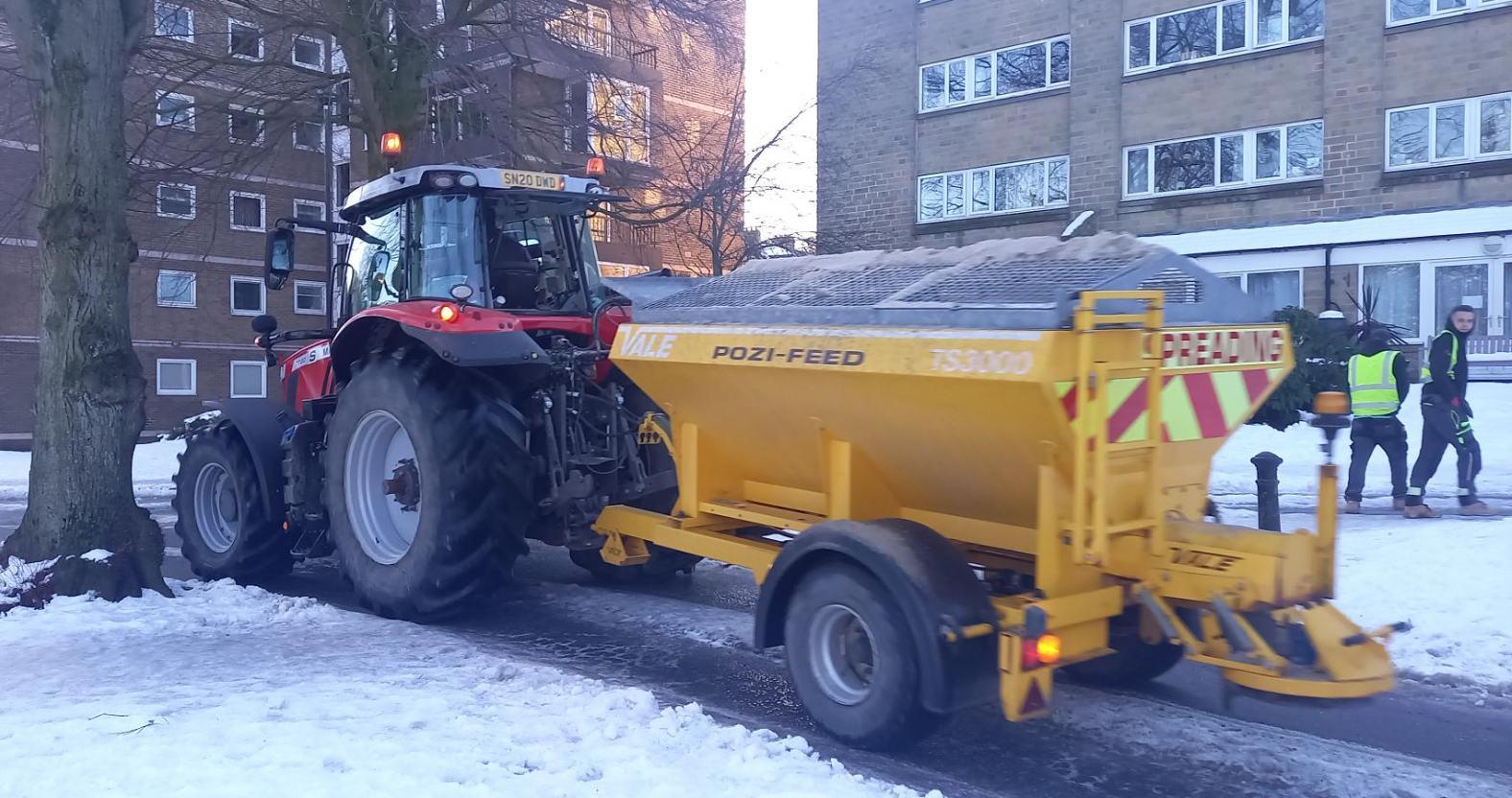 gritting-tractor-harrogate