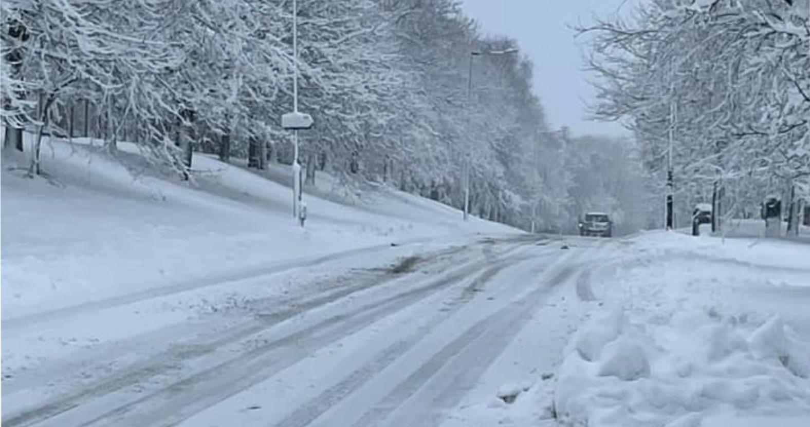 snow-jennyfielddrive-crop