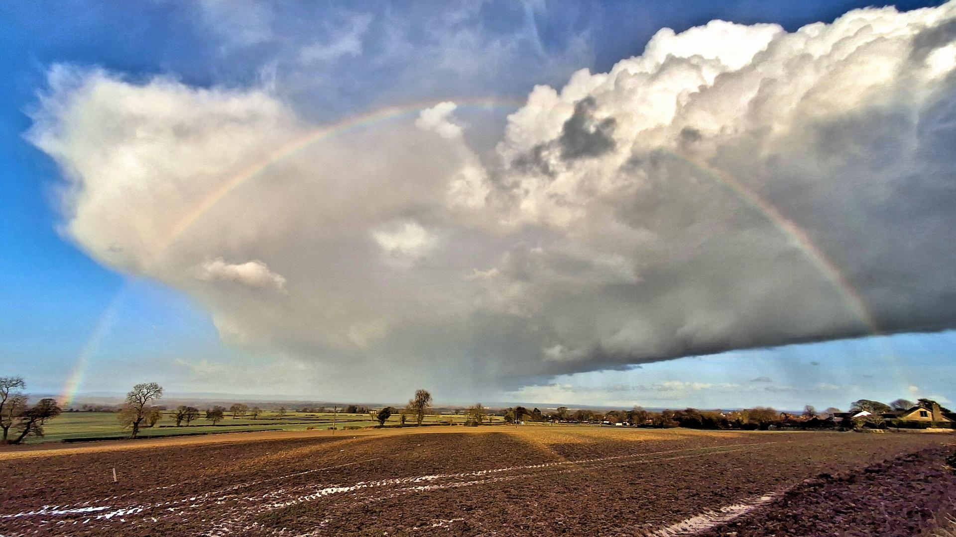 sunny-periods-heavy-showers-burton-leonard-north-yorkshire-16-40-feb-20th-2025-rodney-towers