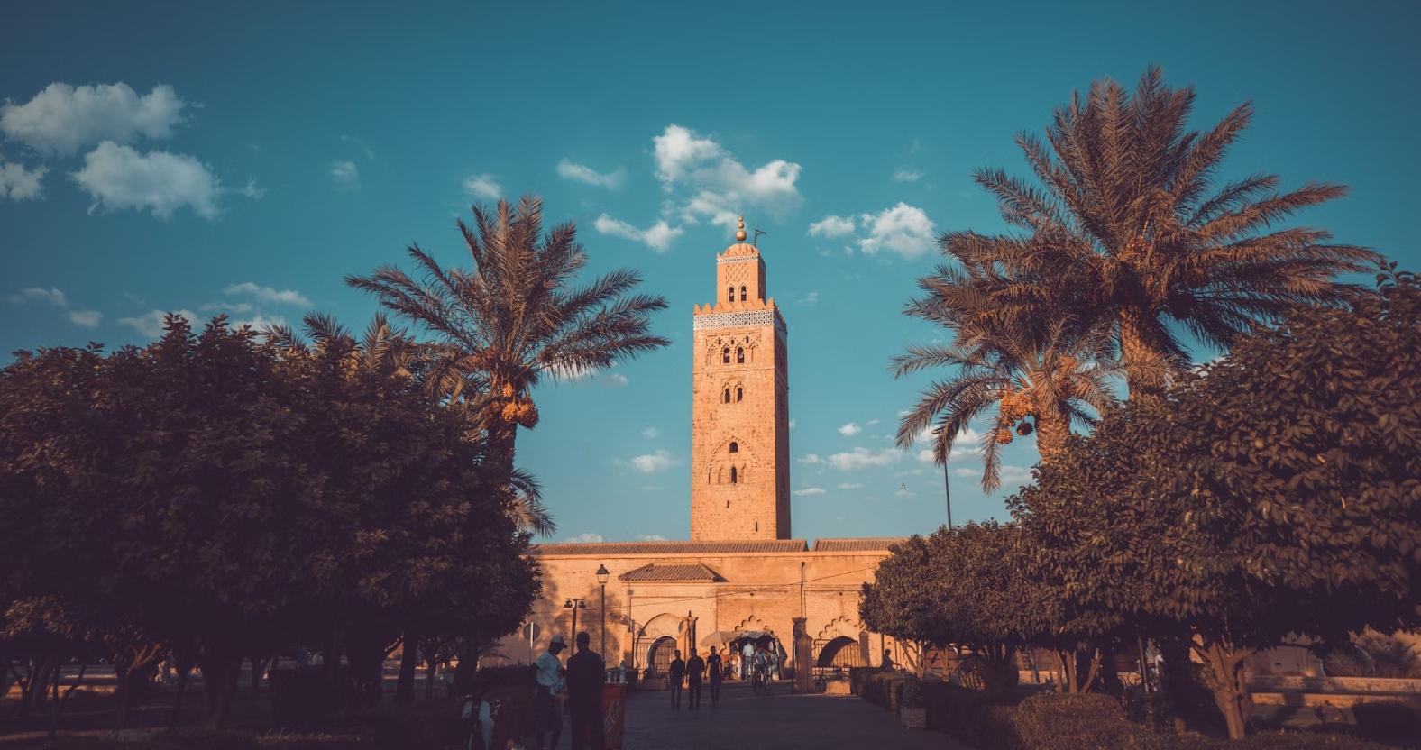 photo-1569370088252-c26ef022594c