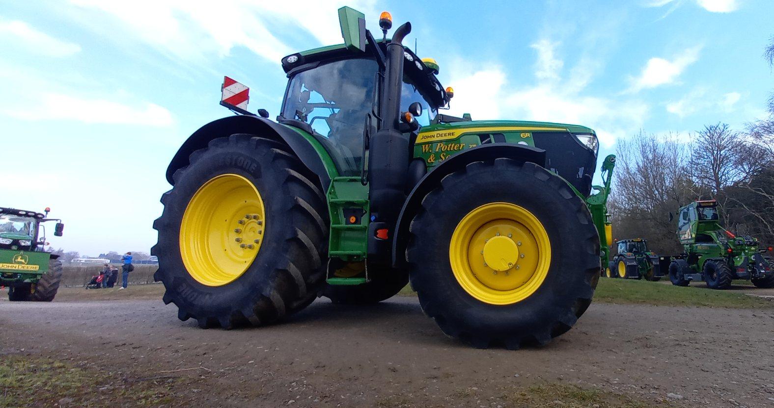 kborotractorrun-johndeere