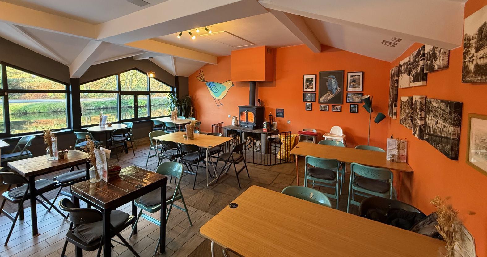 marigoldcafe-interior1