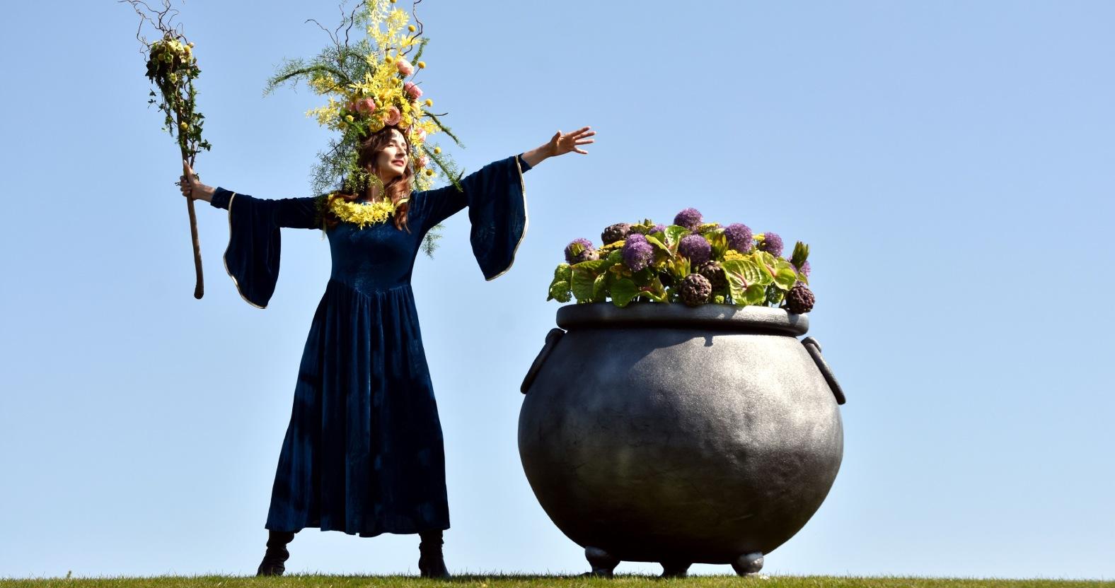 floralsorceress-ewamawdsley-wide