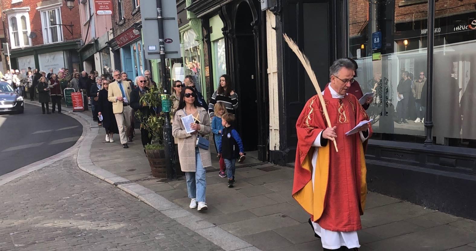 ripon-13th-april-2025-dean-john-and-procession-1-2