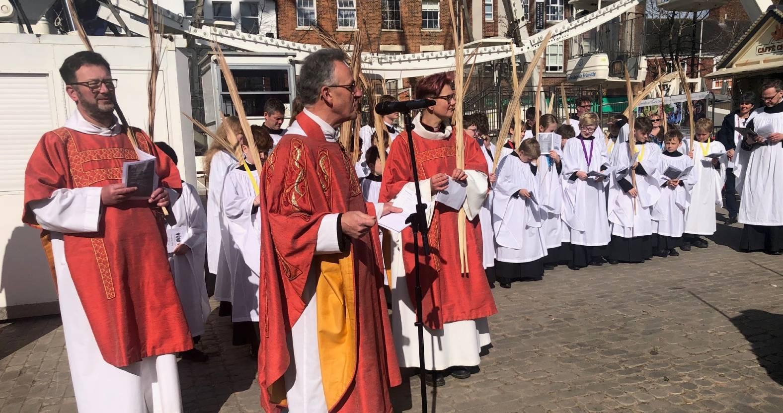 ripon-13th-april-2025-dean-john-with-clerghy-and-choristers