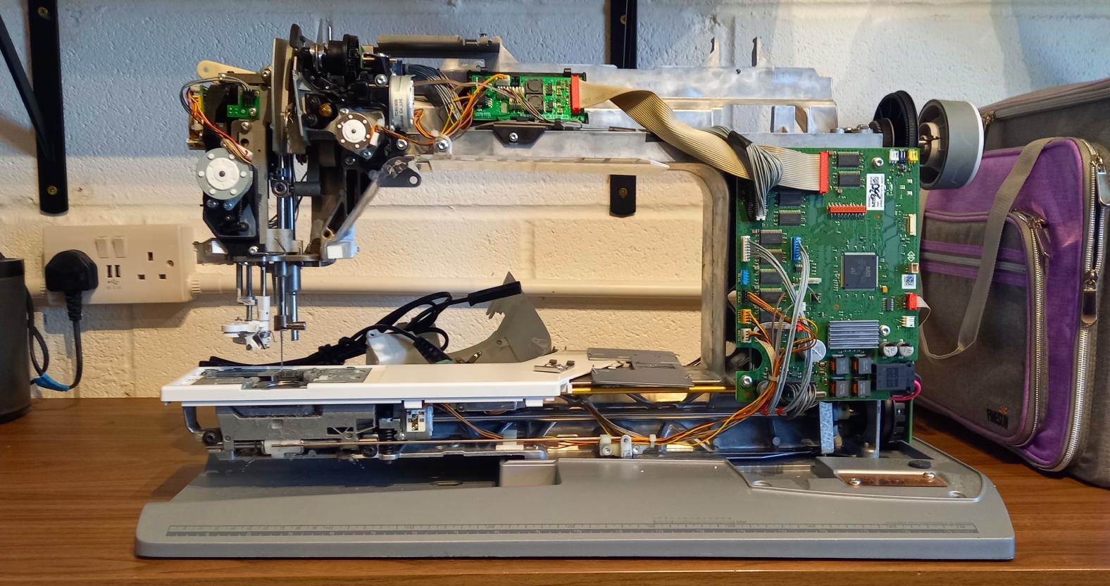 sewcentre-sewingmachine