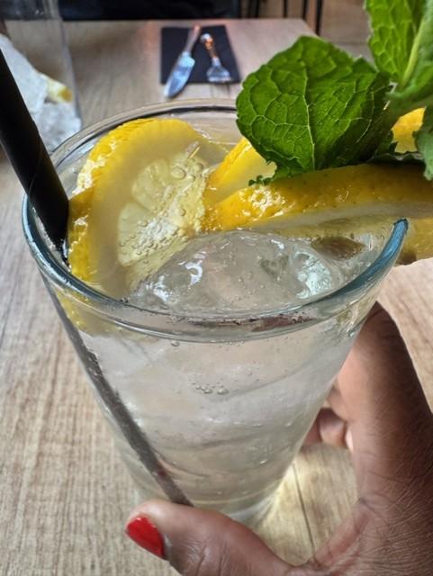 yemi-weetons-elderflower