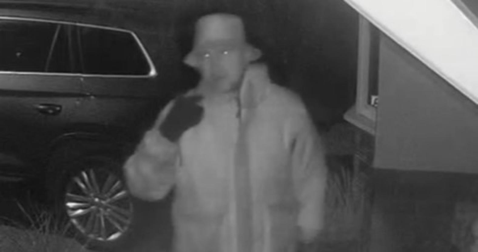 cctv-image-burglary-12250061208