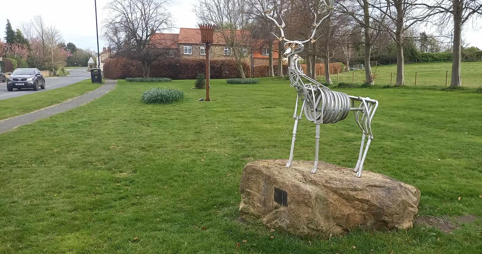northstainley-tdf2014stagsculpture