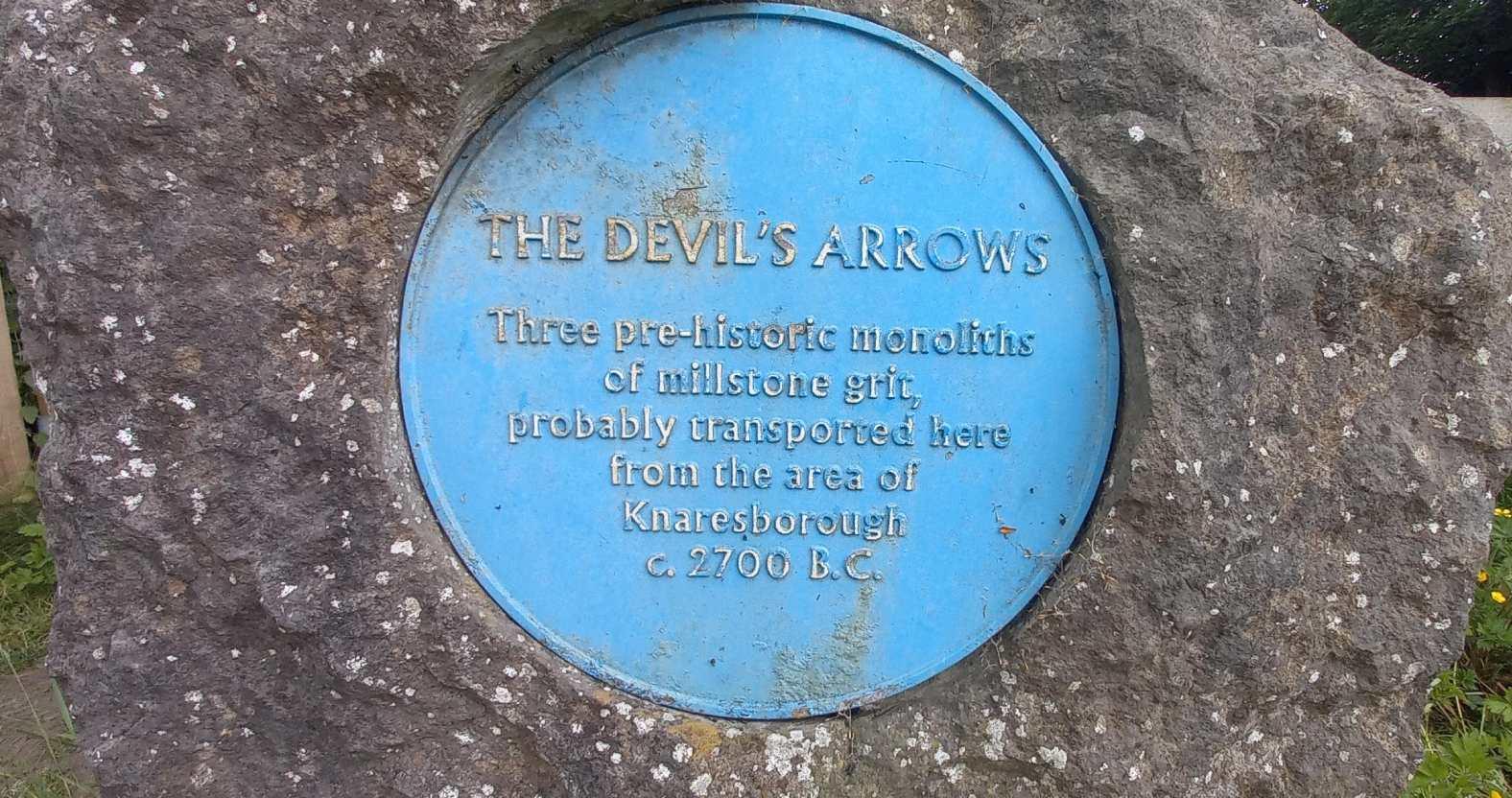 boroughbridge-devilsarrows-plaque-2