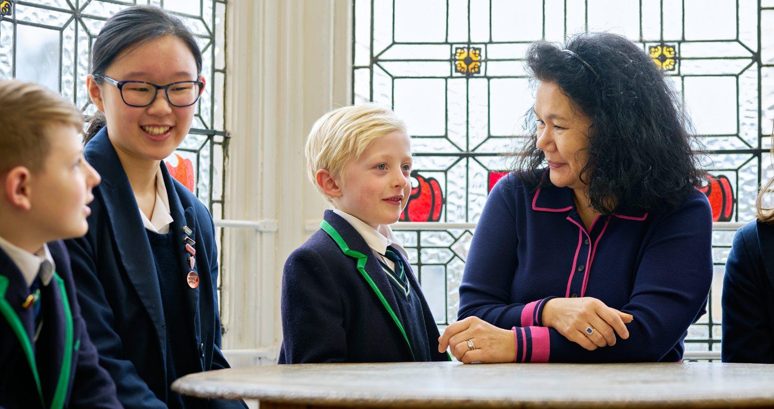 hgteladiescoll-foxpupils1