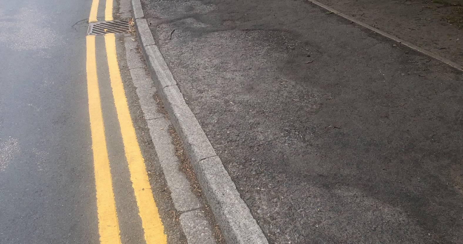 ripon-17-june-2025-double-yellow-lines-near-millfield-play-area