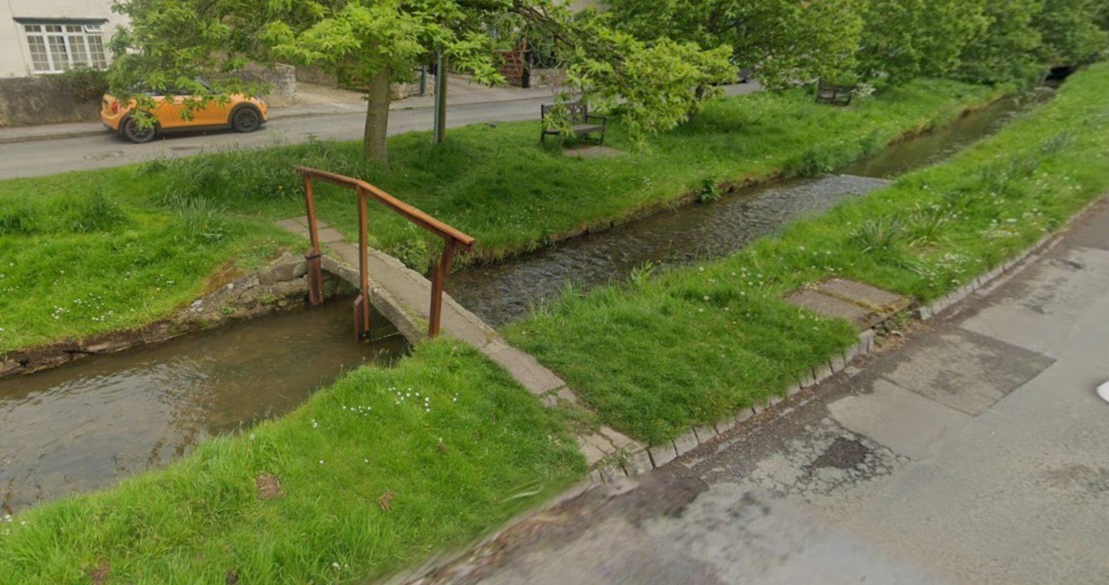 bishopmonkton-footbridge