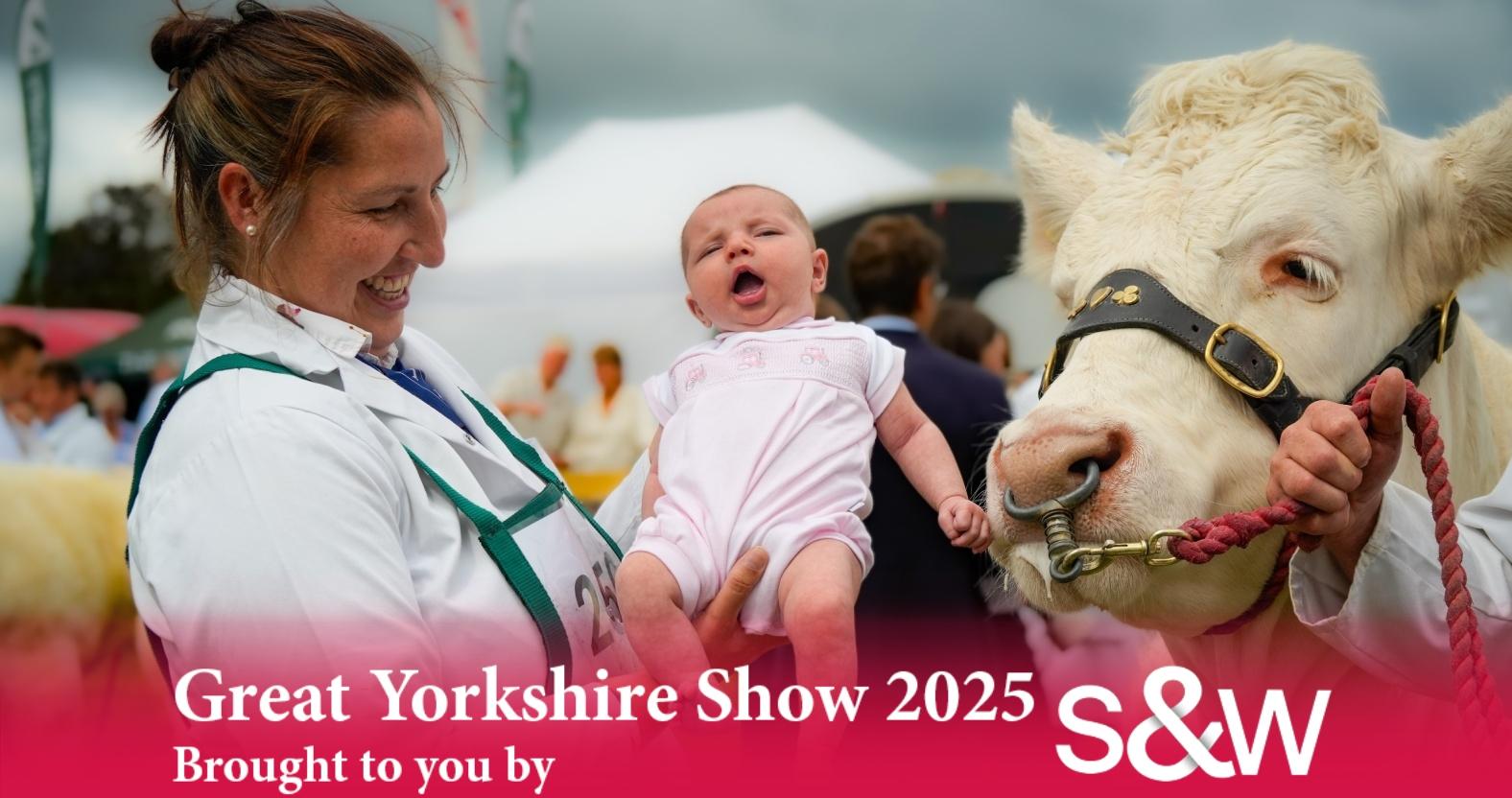 third-show-for-six-week-old-imogen-with-mum-nichola-and-charolais-marne-from-kent-1