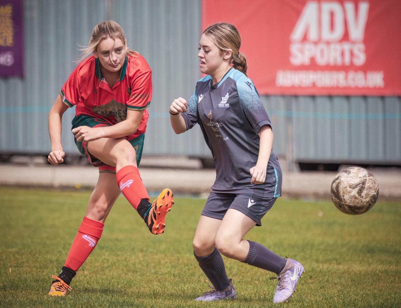 harrogate-railway-women-2