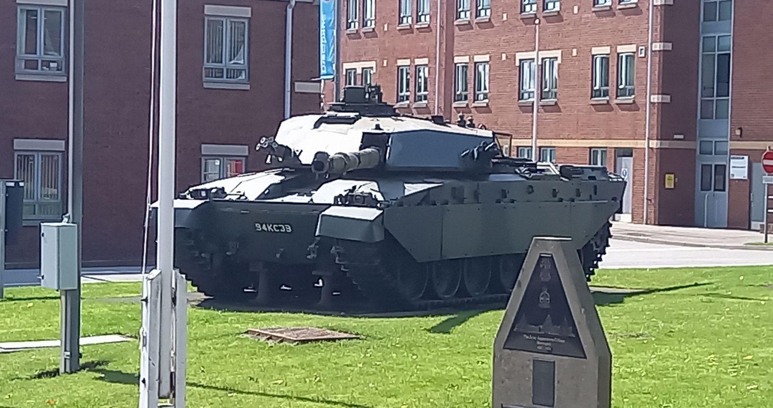 hgtearmyfoundationcoll-tank