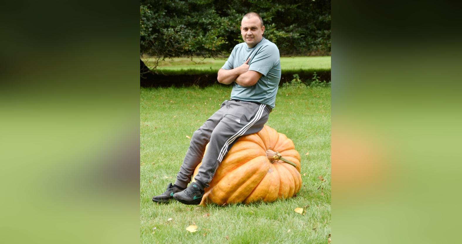 michael-wilson-from-peterlee-won-heaviest-pumpkin-weighing-in-at-an-incredible-149-45kg