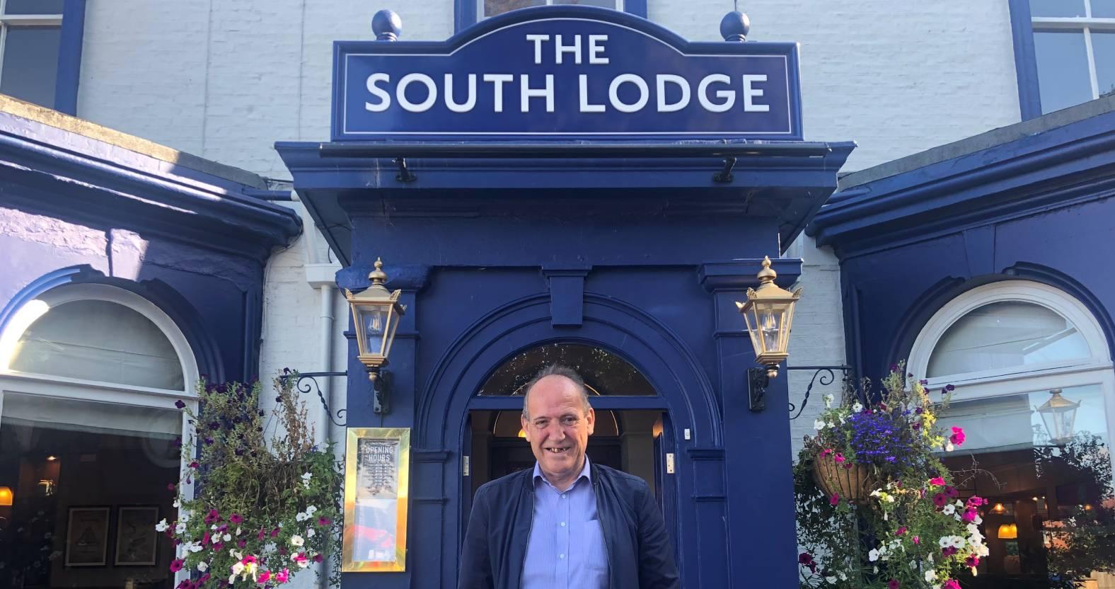 ripon-23-sept-2025-robert-furmage-at-the-south-lodge