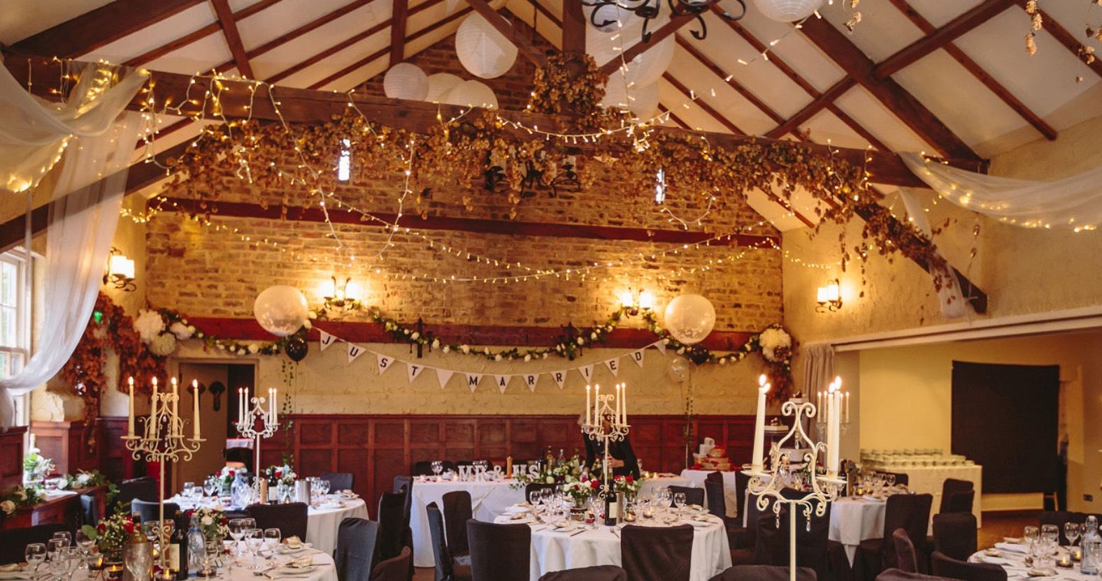 crown-wedding-barnaby-aldrick-wedding-photography