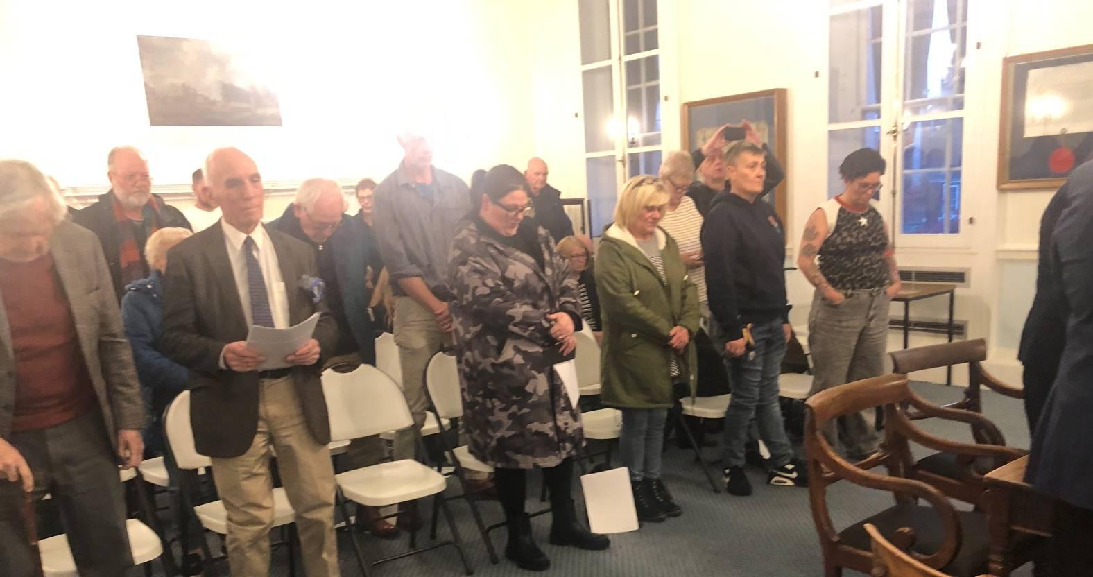 ripon-20-oct-2025-packed-council-chamber