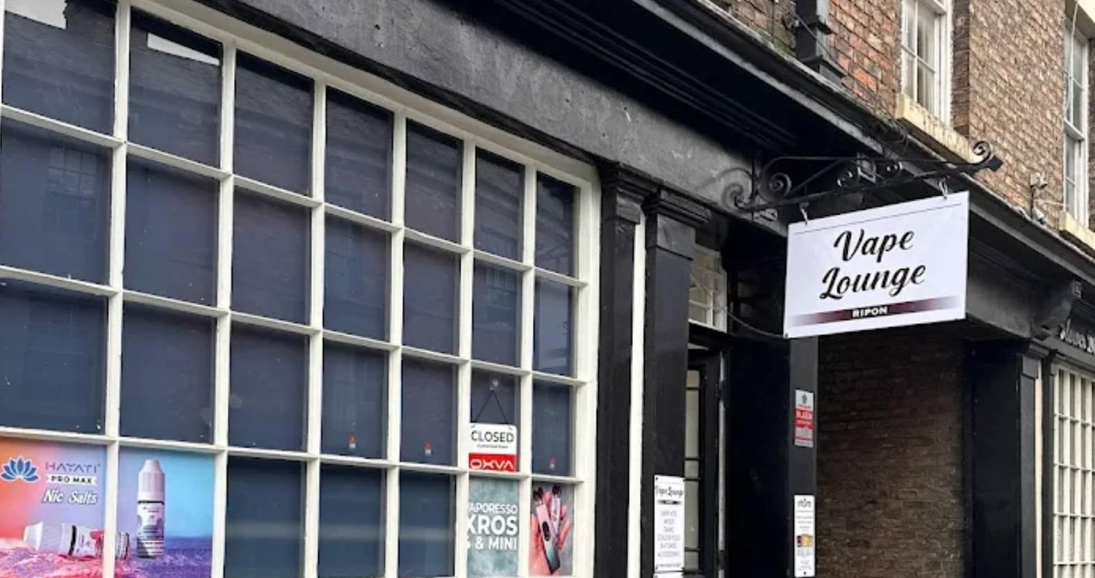 ripon-6-oct-2025-vape-lounge-befire-window-change