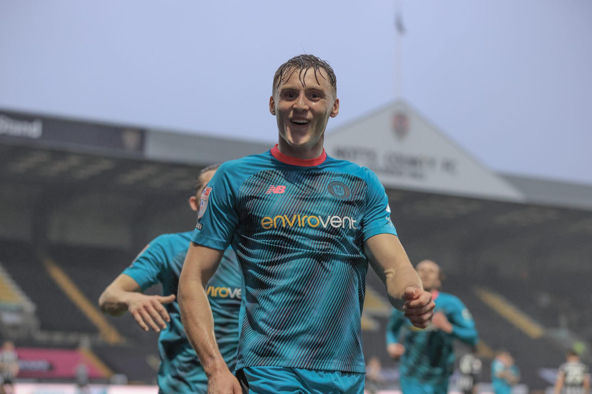 notts-county-v-harrogate-townefl-sky-bet-league-215-11-2025