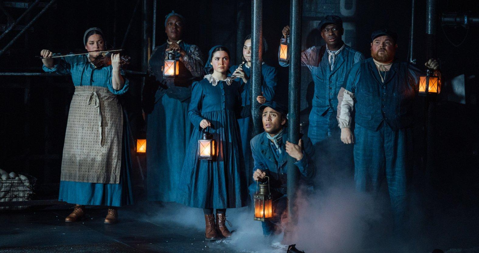 a-christmas-carol-company-photo-by-helen-murray-5