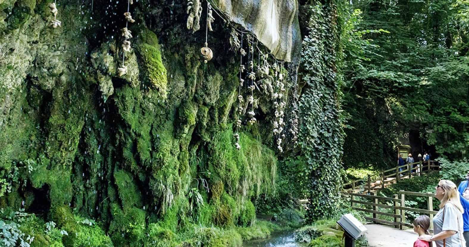 knaresborough-droppingwell